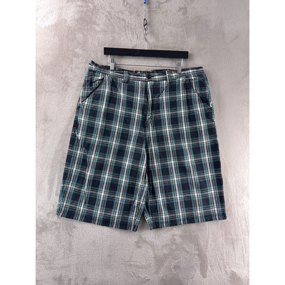 SOUTHPOLE Shorts Mens Size 40 Multicolor Plaid Y2K Baggy Skater Grunge